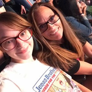 Meet your Posher, Robyn